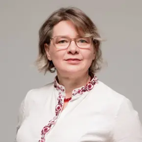 Оксана Дащаківська